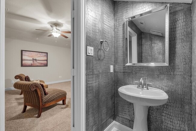 Building Photo - 416 Via Regatta Dr