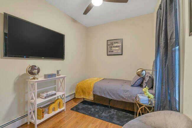 Building Photo - 255 Lafayette Pl