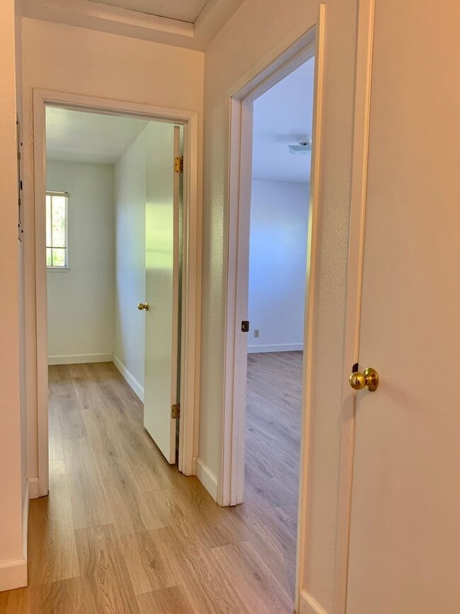 Building Photo - 1471 Gabilan Dr