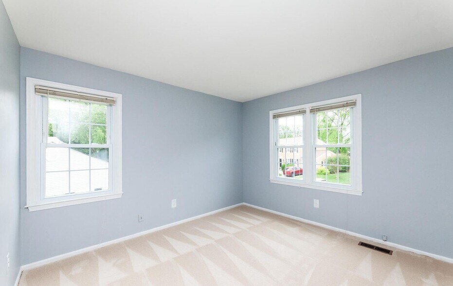 Building Photo - 5307 Greenough Pl