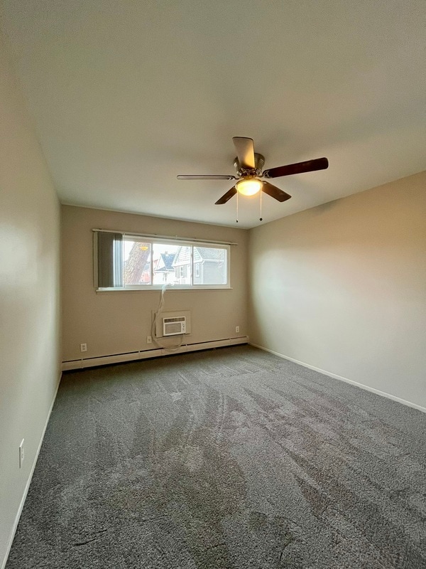 Building Photo - 1213 Sycamore St