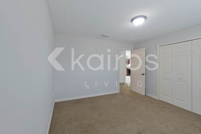 Building Photo - 465 Malauka Radial