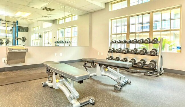 Building Photo - Stylish 2BR Condo in The Bradshaw – Gated ...