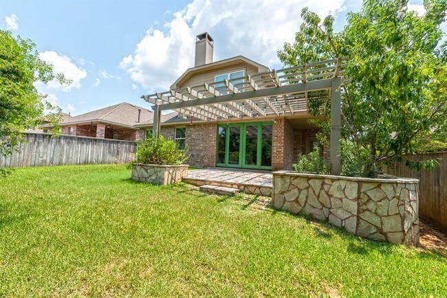 Building Photo - 202 Black Swan Pl