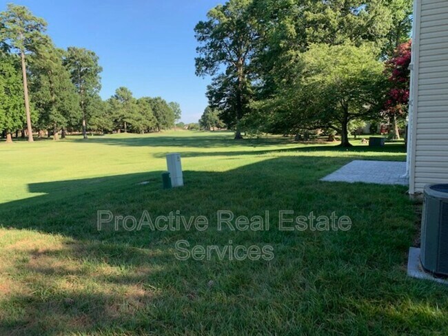 Building Photo - 5476 Club Head Rd