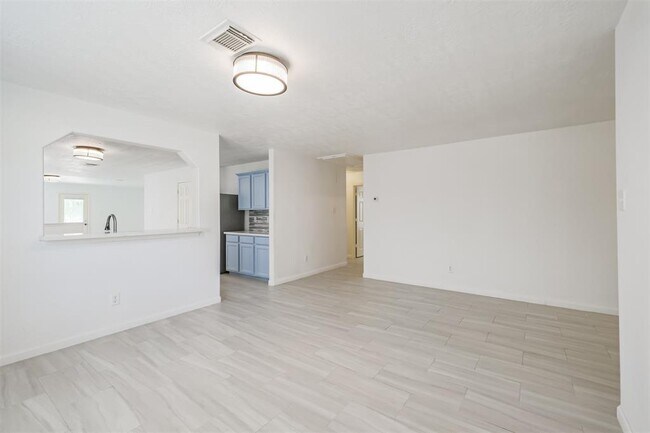 Building Photo - 24507 Cornell Park Ln