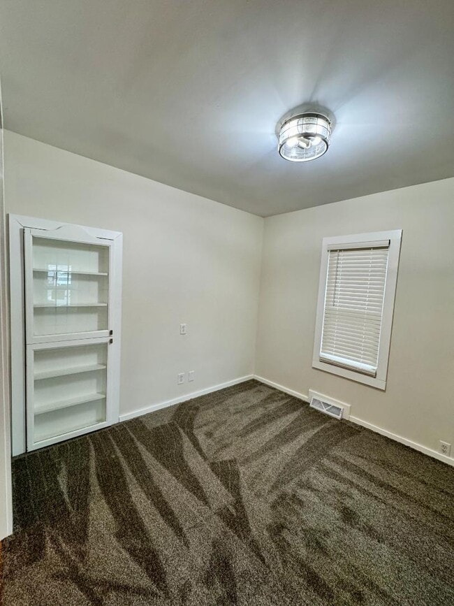 Building Photo - 620 Kirkwood Ave