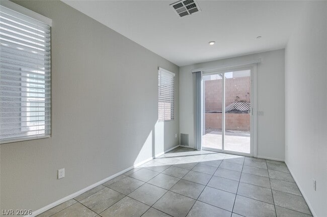 Building Photo - 1027 Huckburn Ave