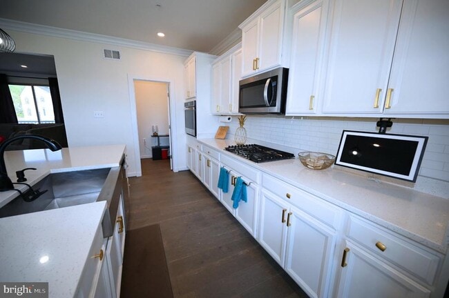 Building Photo - 5403 Woodyard Rd