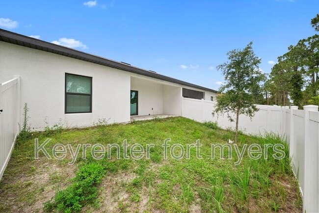 Building Photo - 4716 29th St SW