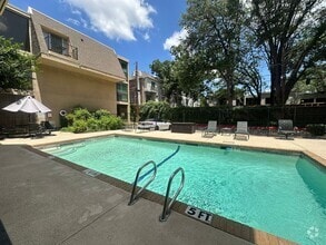 Building Photo - Charming 2-Bed Unit in Dallas! Community p...