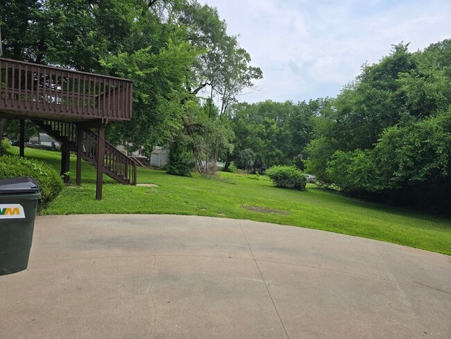 Building Photo - Huge three bedroom home available for rent