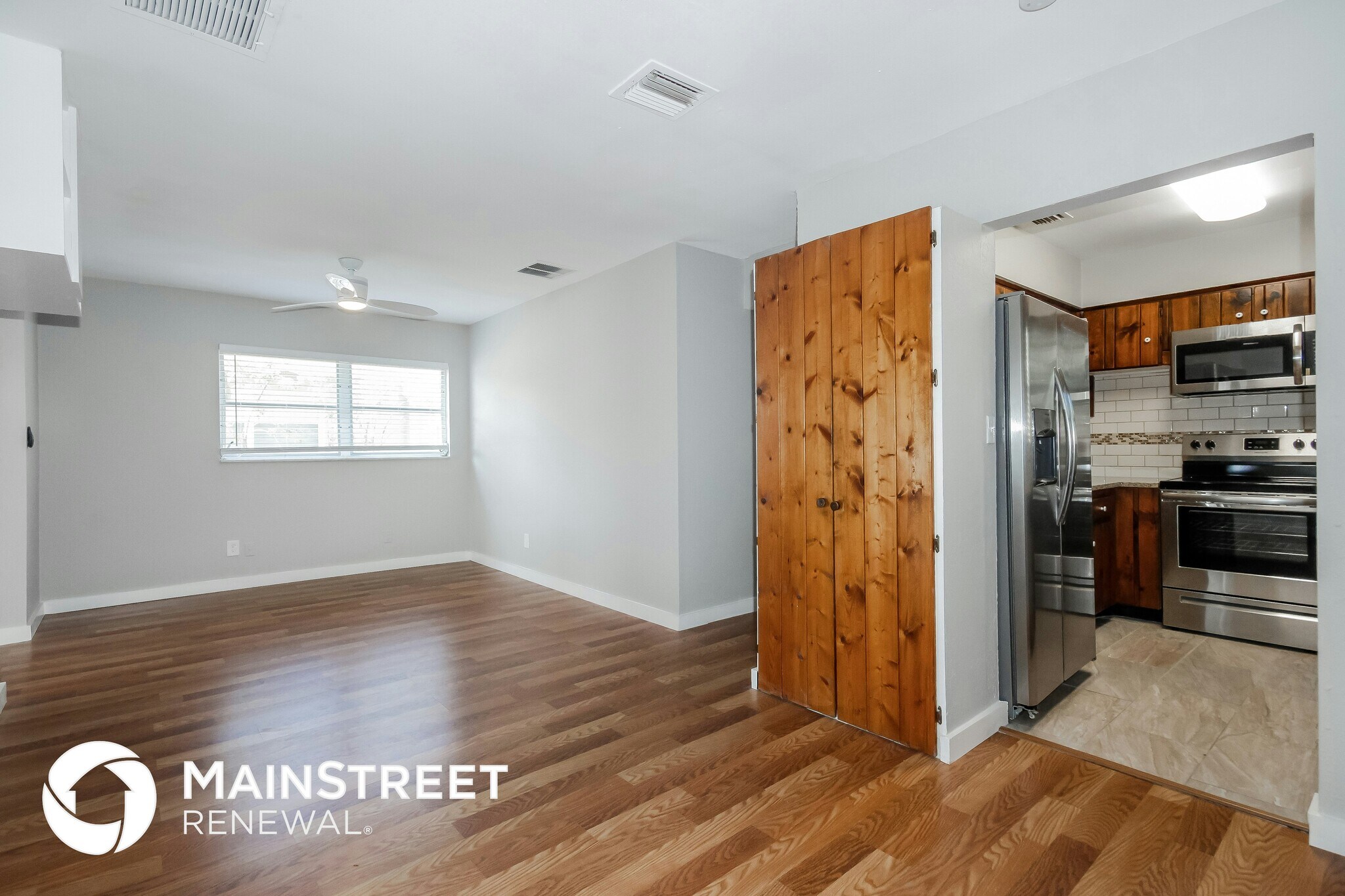 Building Photo - 657 59th St S
