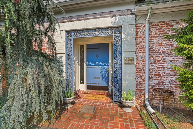 Building Photo - 37 Green Acre Ln