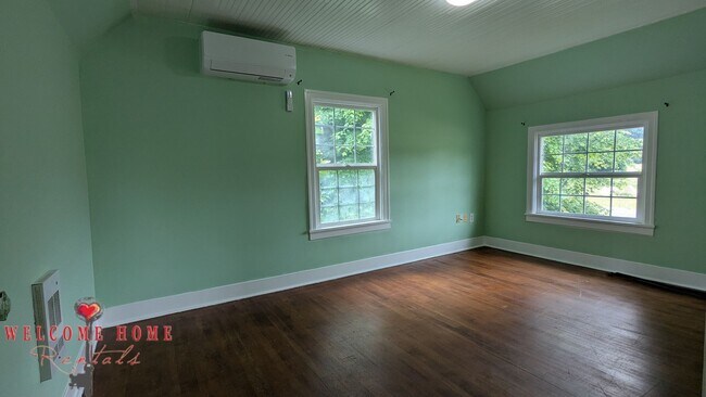 Building Photo - 8447 Delphi Rd SW