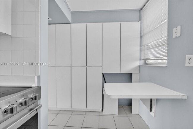Building Photo - 3030 Marcos Dr