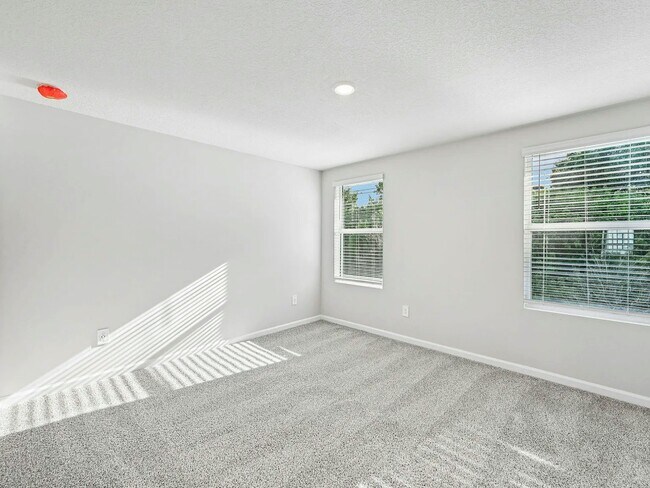 Building Photo - 458 Salisbury Cir