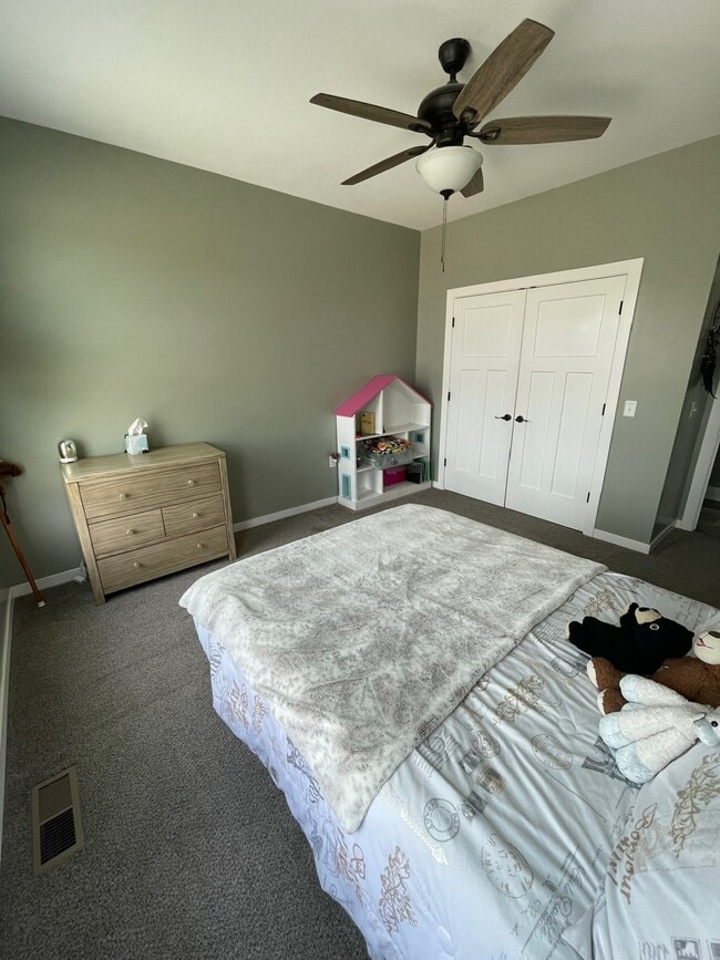 Building Photo - 1010 Deer Run