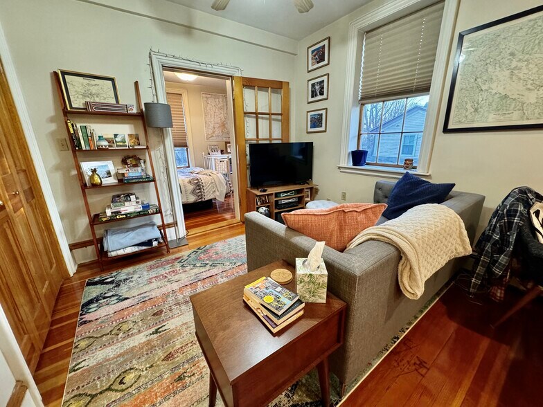 Building Photo - 24 Grovenor Rd