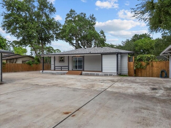Building Photo - 2940 Piper Rd