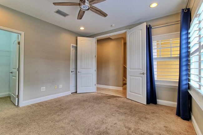 1st Floor Bedroom with Private Bathroom and Walk-In-Closet - 111 N Albany Ave