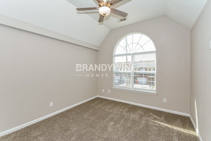 Building Photo - 507 Nixon Way