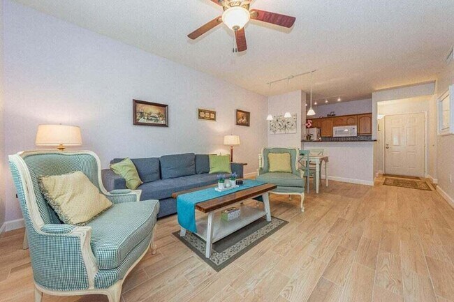 Building Photo - 630 S Sapodilla Ave