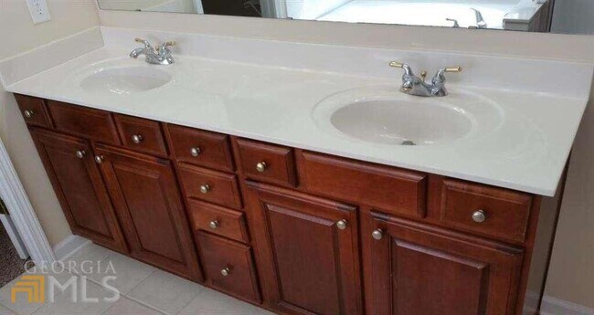 Building Photo - 2544 Niblick Way