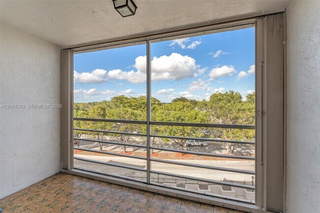 Building Photo - 14180 SW 84th St