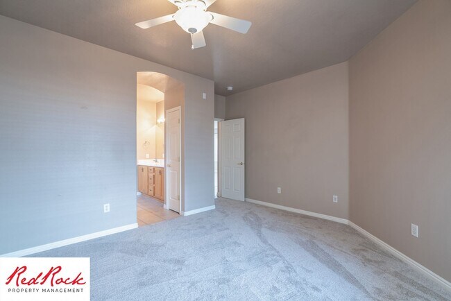 Building Photo - 2 Bedroom Townhome in Coral Canyon with Resort Amenities