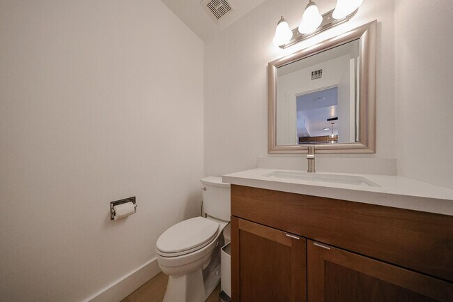 Building Photo - 8372 E Solano Dr