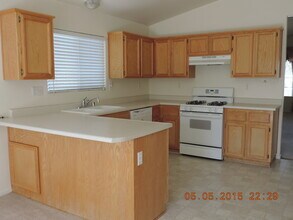 Building Photo - Fall St., Fernley