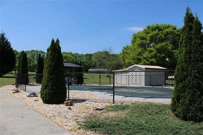 Building Photo - 426 Winder Hwy
