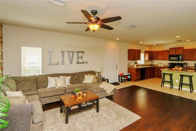 Building Photo - 4724 Somerset Hill Ln
