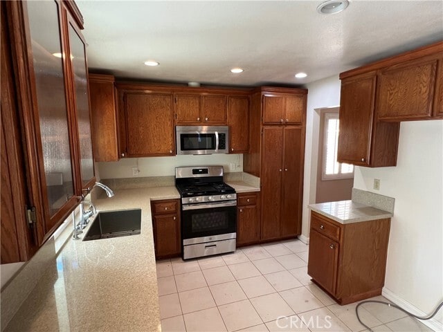 Building Photo - 2248 Tulip Ave