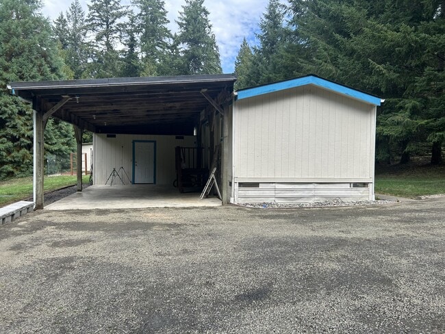 Building Photo - 561 E Colonel Wright Rd