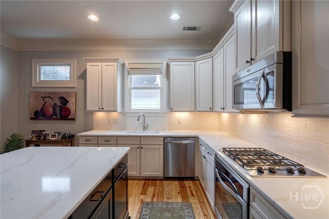 Building Photo - 3530 Greenleffe Dr