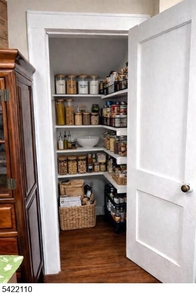 Building Photo - 7 Midland Ave