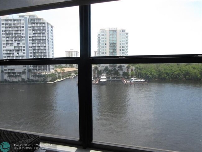 Building Photo - 936 Intracoastal Dr