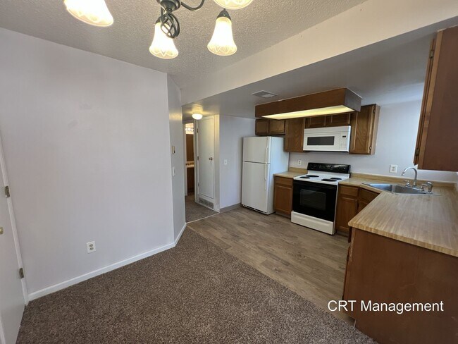 Building Photo - Beautiful 2 Bedroom, 2 Bathroom Condo in S...