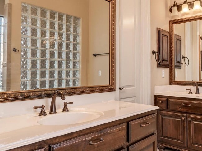 Building Photo - 2321 Gilia Dr