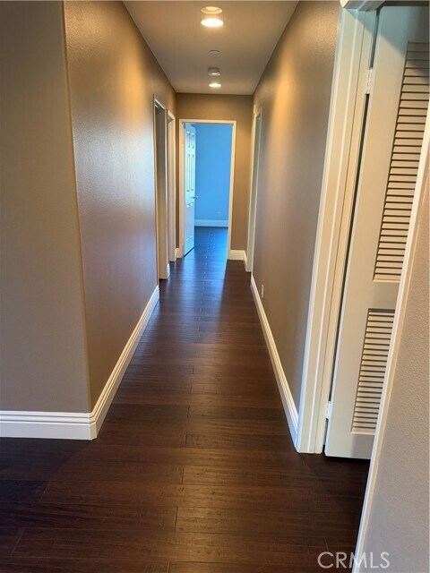 Building Photo - 12585 Montaivo Ln