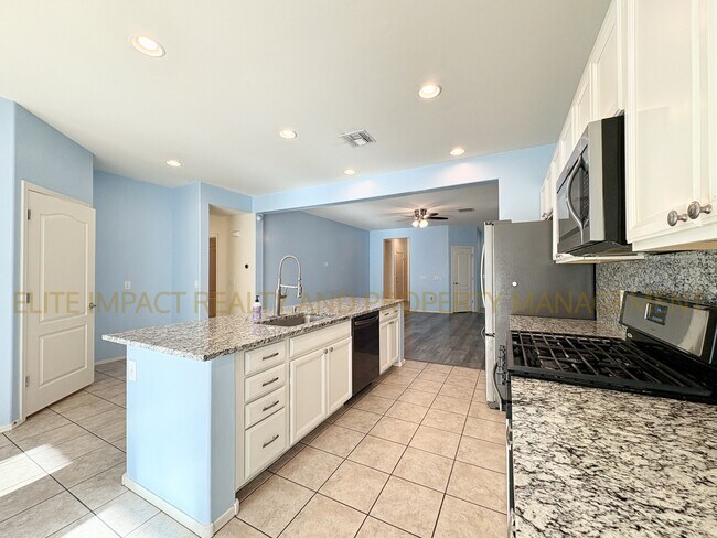 Building Photo - 7161 S Paseo Monte Verde