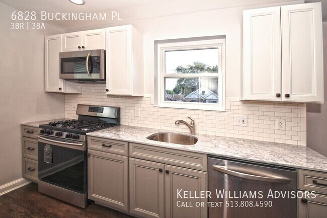 Building Photo - 6828 Buckingham Pl
