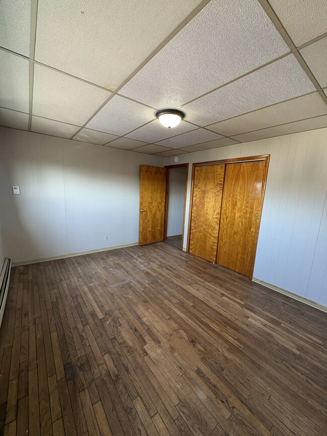 Building Photo - 725 Wheeler Ave