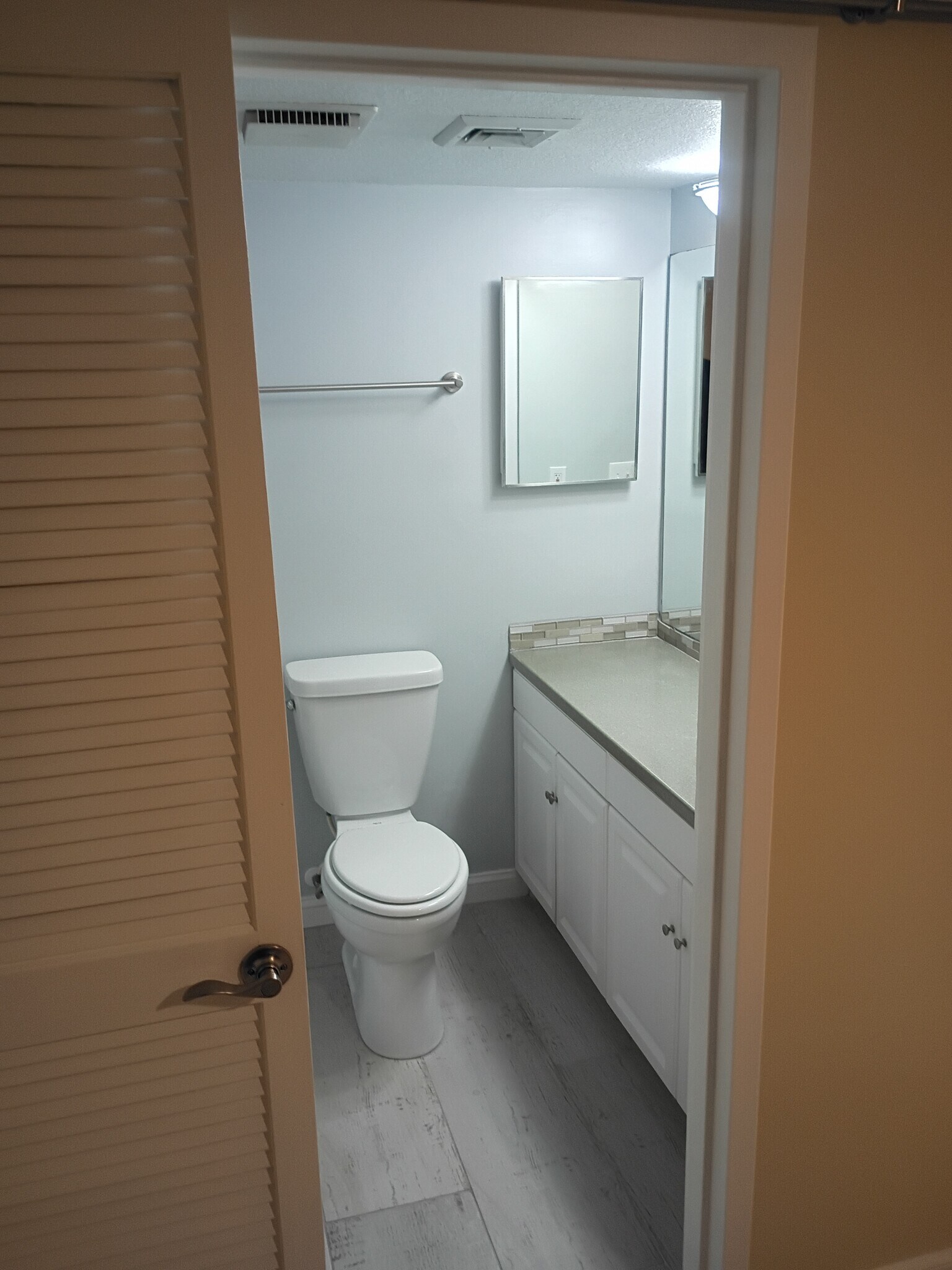 Building Photo - 601 1st St S