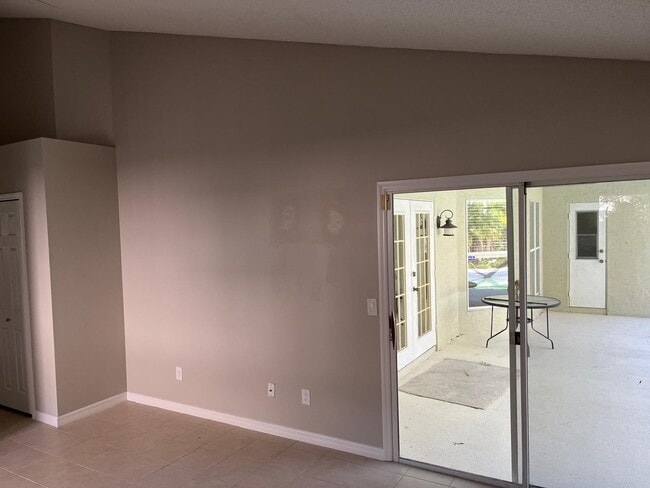 Building Photo - 1918 Turtle Creek Pl