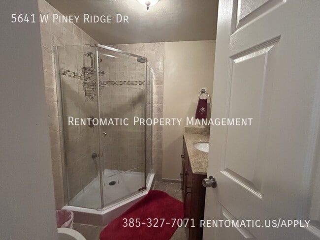 Building Photo - 5641 Piney Ridge Dr