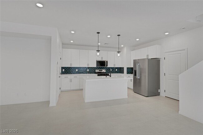 Building Photo - 2757 Pellaro Walk