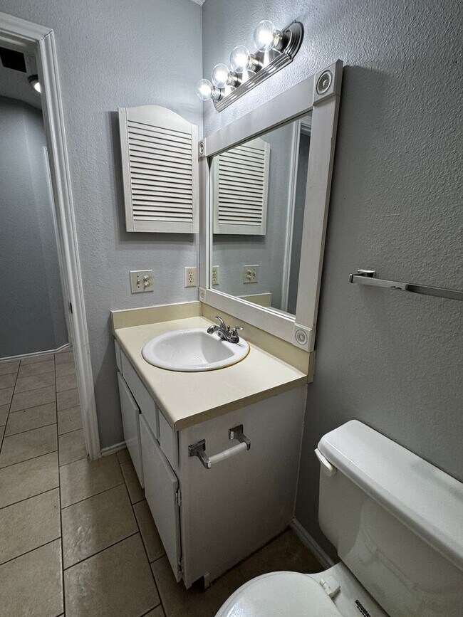 Building Photo - 14414 Watermill
